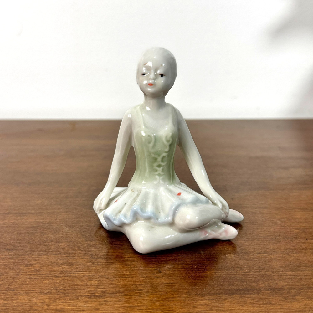 Vintage Sitting Porcelain Ballerina Figurine Unmarked Lladro-Style 3.5" Tall